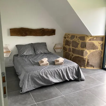 Le Du Parayre Ferienhaus *