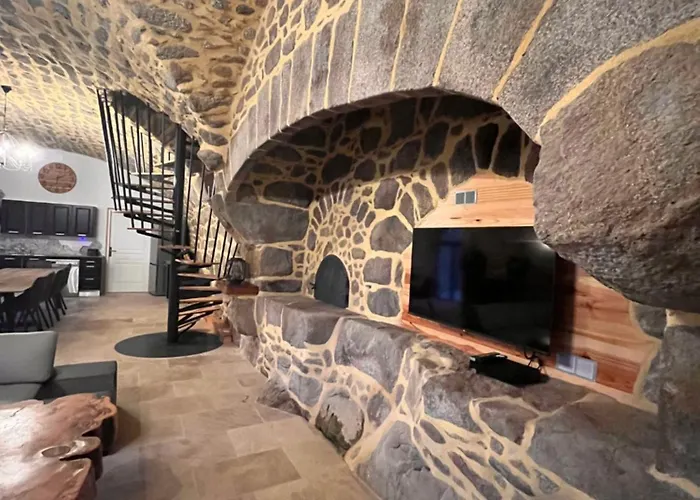 Le Du Parayre 別荘 Lunac